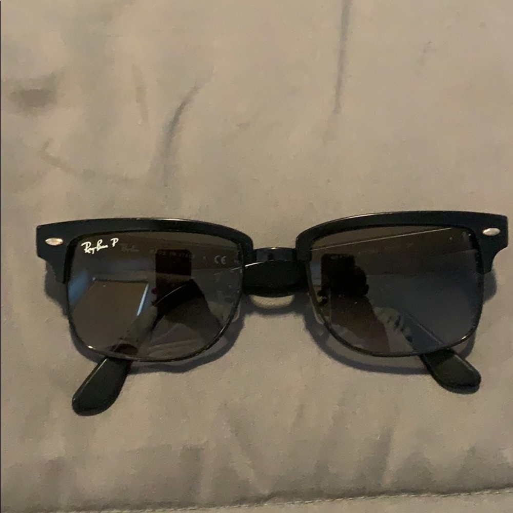 Ray-Ban Men’s Clubmaster Polarized Shades